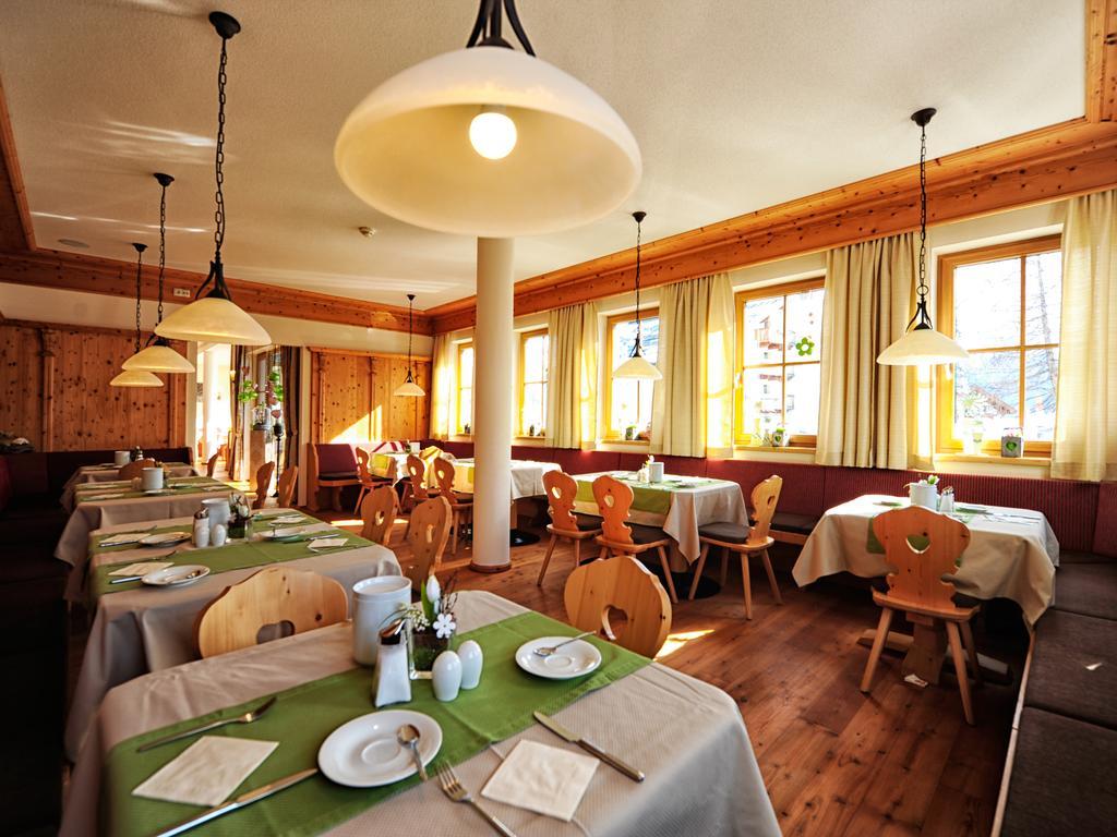 Hotel Roeck Garni Fiss Exterior foto