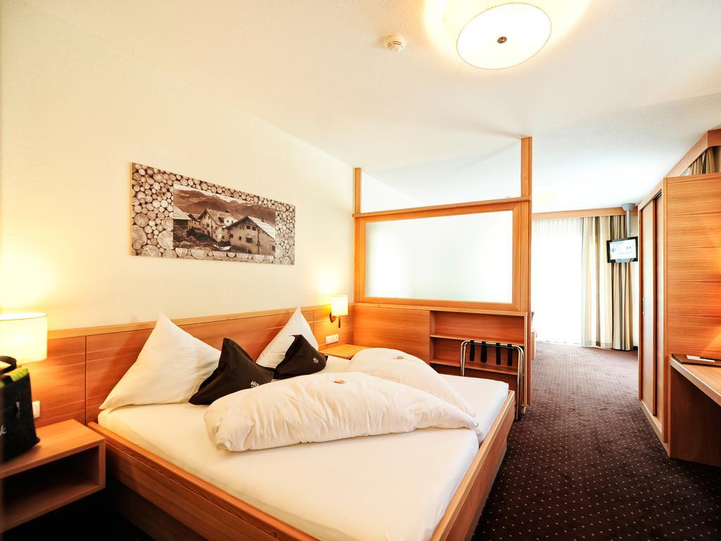 Hotel Roeck Garni Fiss Exterior foto